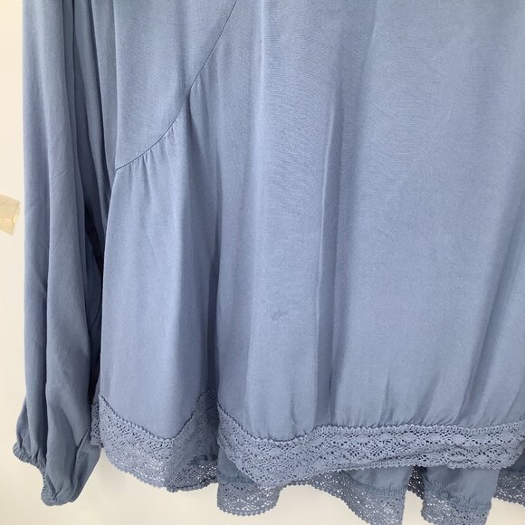Grace + Karma Women's Blue Lace Ruffle Blouse Top L Rayon Cotton - Picture 5 of 8